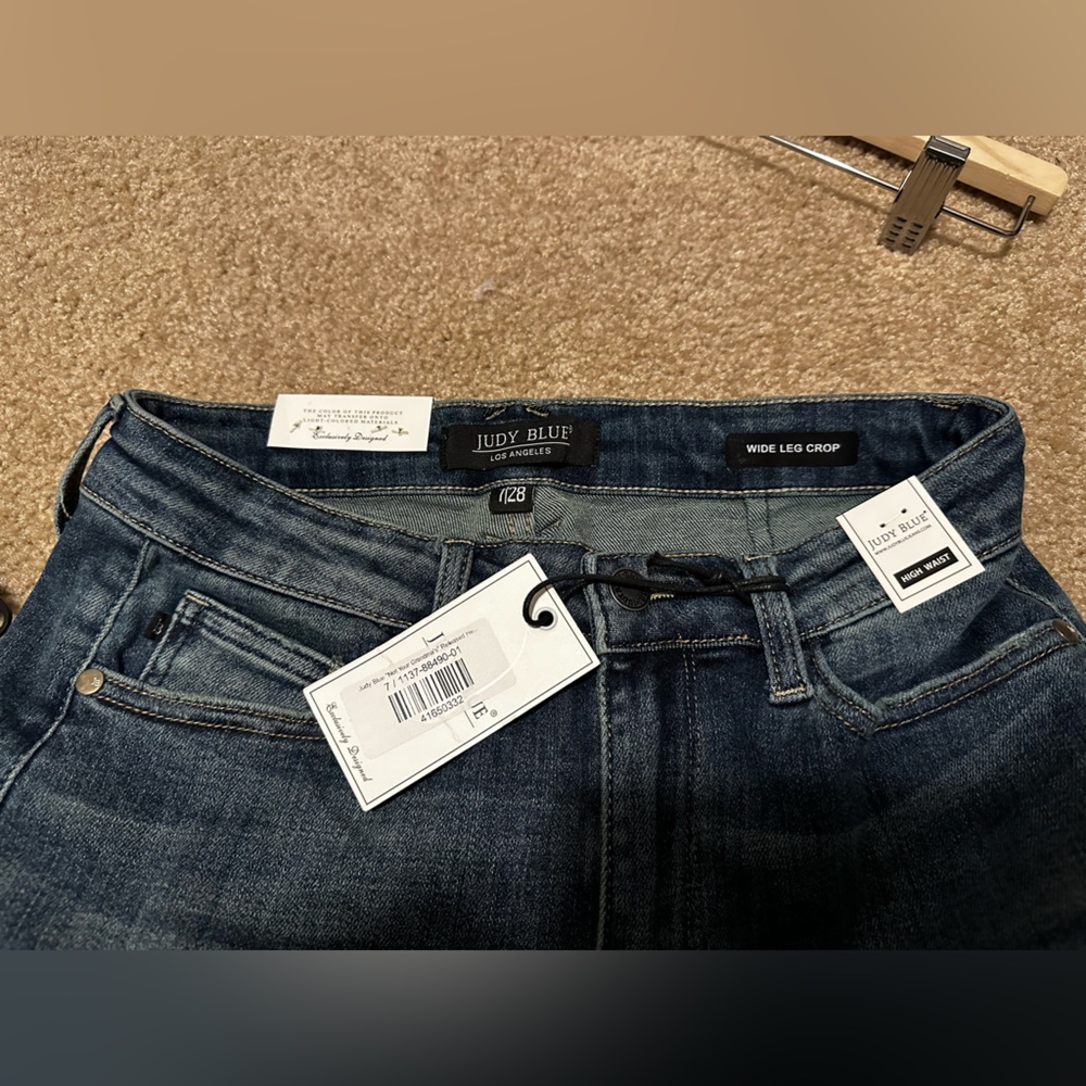 NWT Judy Blue High Waist Wide Leg Crop Jeans Dark Blue Size 7/28 - Picture 10 of 14